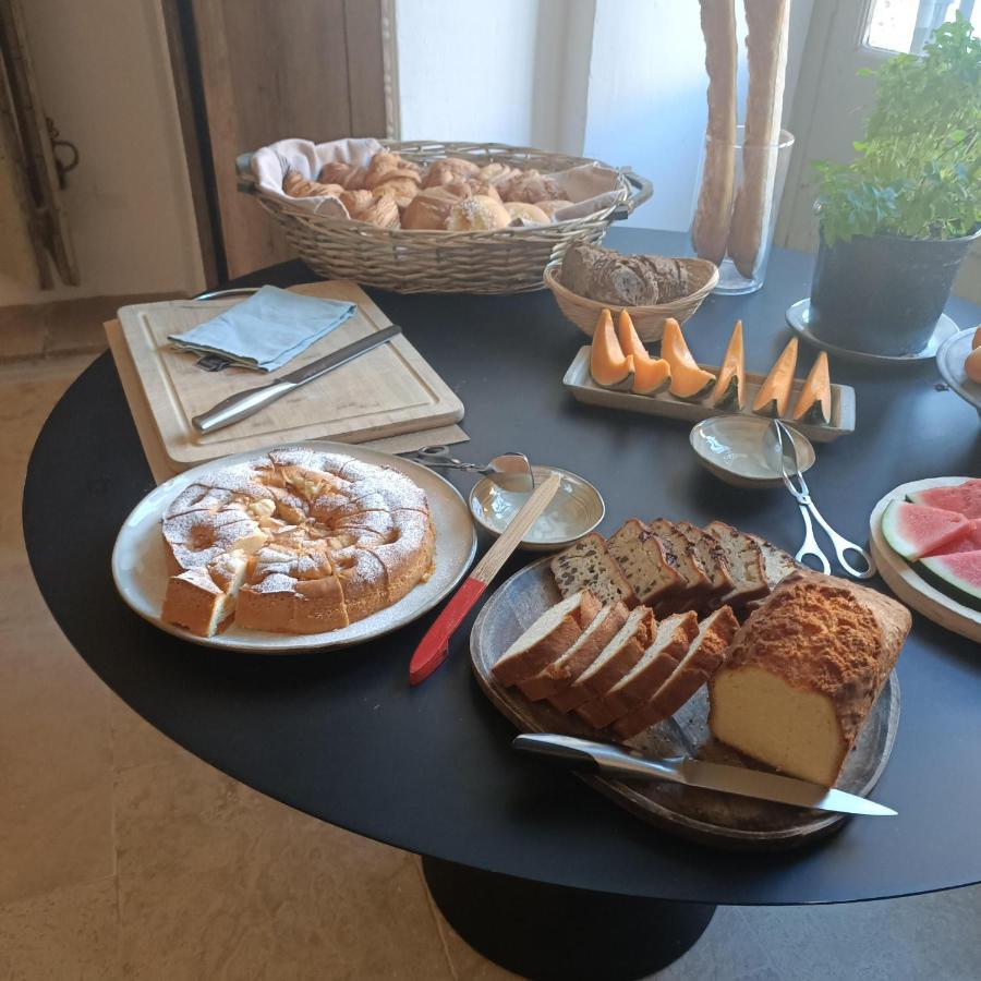 Au Ralenti Du Lierre 호텔 Beaumettes 외부 사진